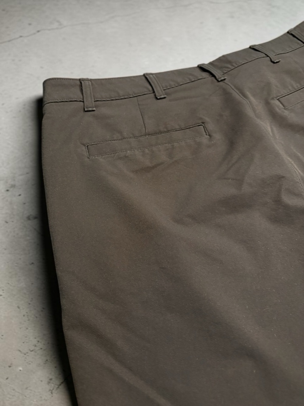 Under Armour Men's Tech Golf Shorts Black Size 40 Inseam 10 Moisture Wicking EUC - Picture 10 of 15